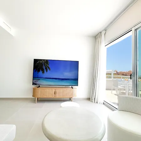아파트 Family Penthouse With Sea Views In Cancelada