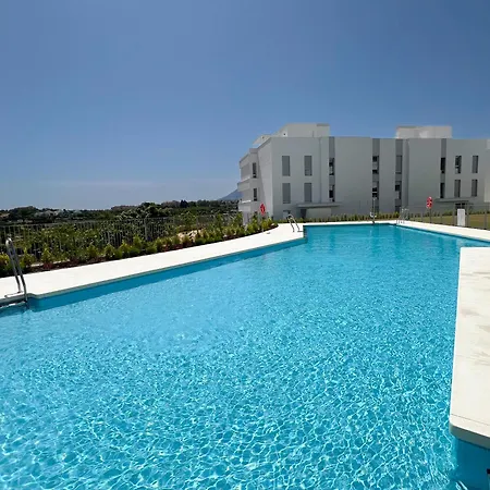 Family Penthouse With Sea Views In Cancelada דירה *