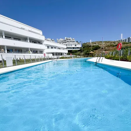 Family Penthouse With Sea Views In Cancelada Estepona