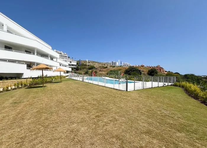 Apartment Family Penthouse With Sea Views In Cancelada *
