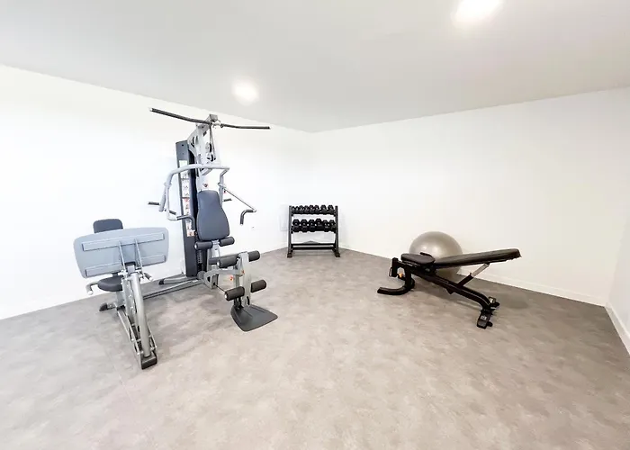 Family Penthouse With Sea Views In Cancelada