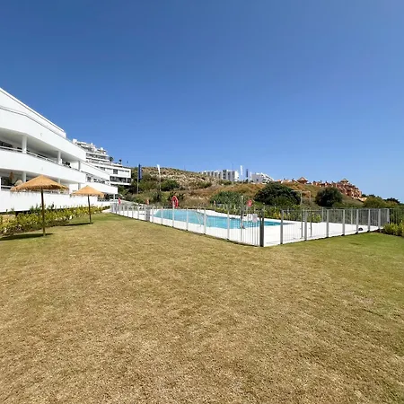 Apartment Family Penthouse With Sea Views In Cancelada *